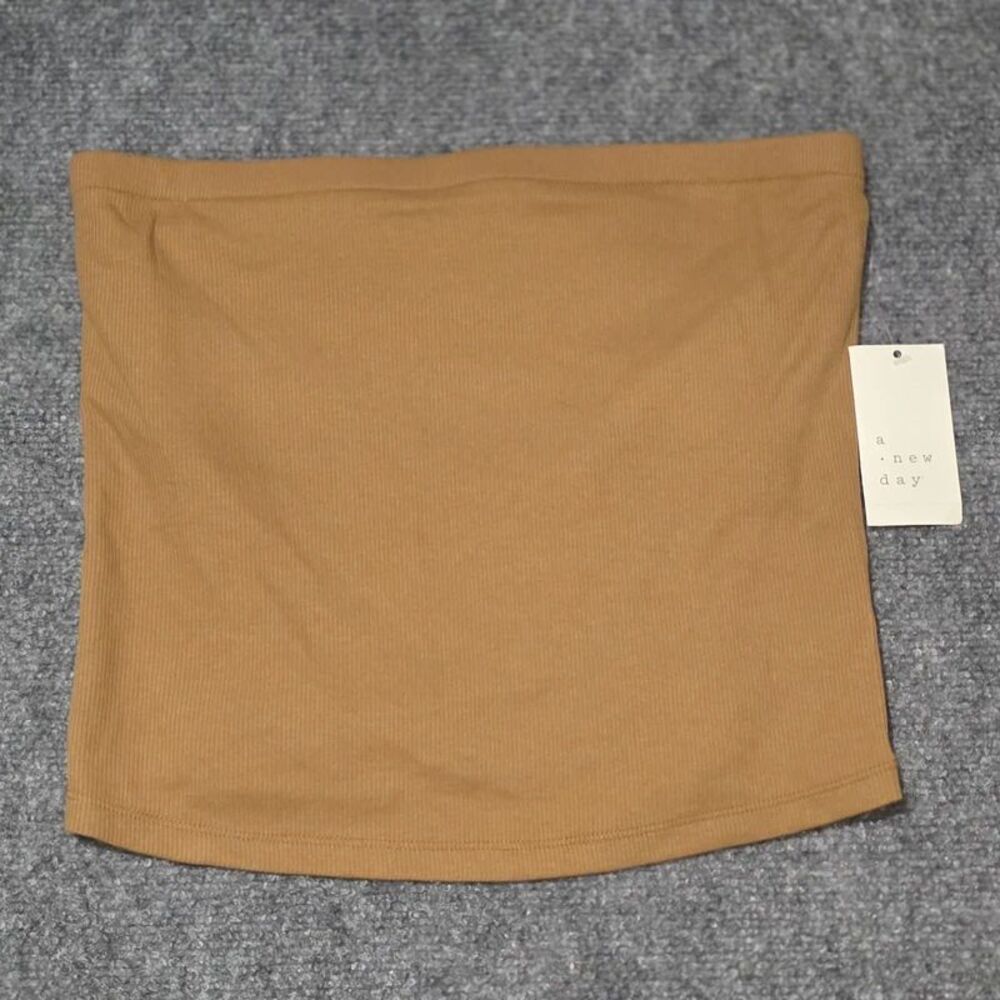 Medium A New Day Sleeveless Top